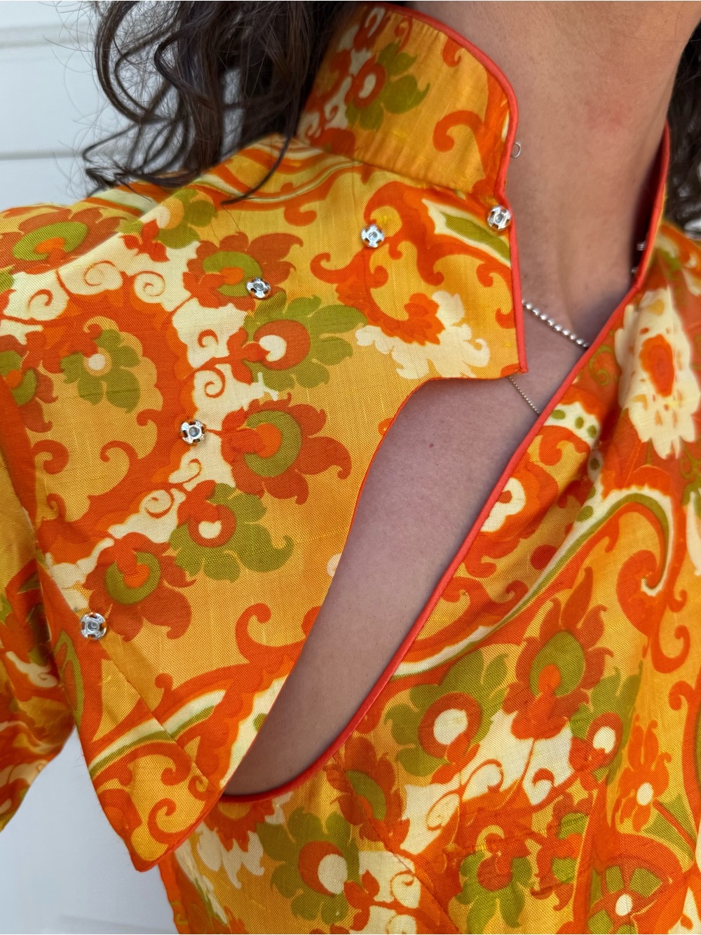 Vintage 60s Orange Raw Silk Floral Midi Dress Cheongsam with Jacket - Picture 16 of 17